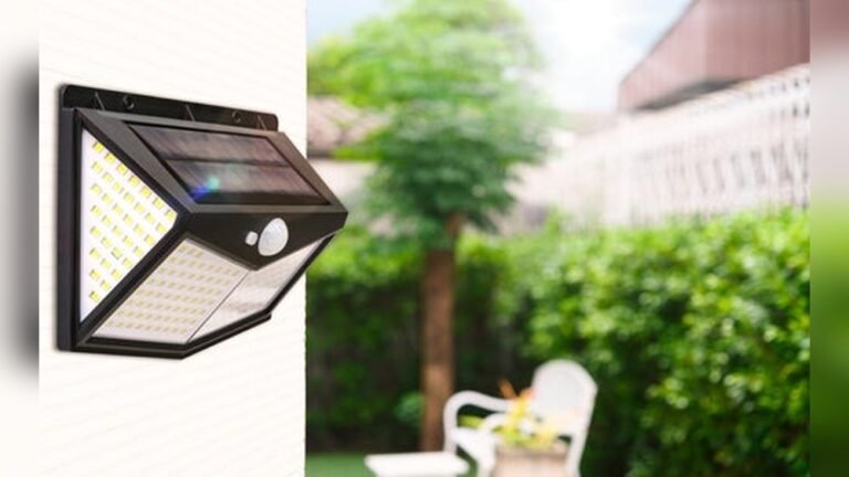 can solar panels be charged by a light bulb.jpg